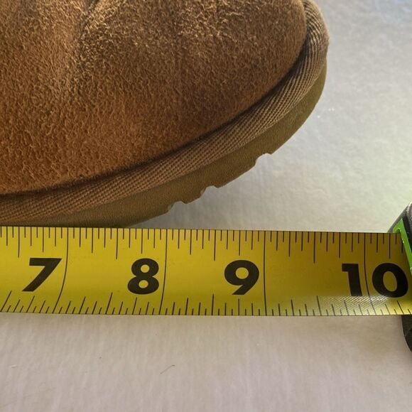 UGG Genuine Sheepskin Upper and Lining Boots Size 6 - Picture 10 of 10